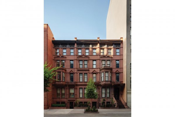 38-40 E 76th Manhattan, NY 10021